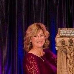 Meet your Posher, Lori